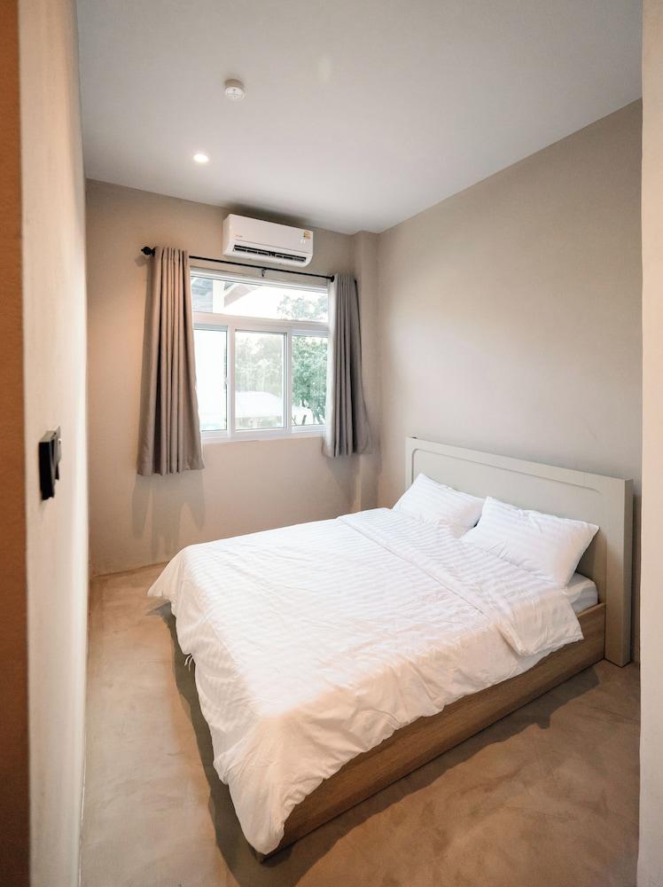 Kosin House Room Type - Deluxe Suite