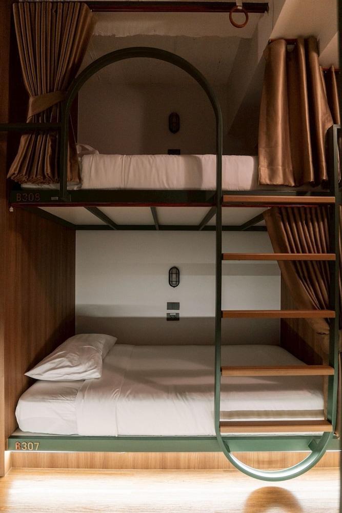 Krungthai Hostel Station Room Type - Comfort Shared Dormitory, Men only, Non Smoking, Air conditioning