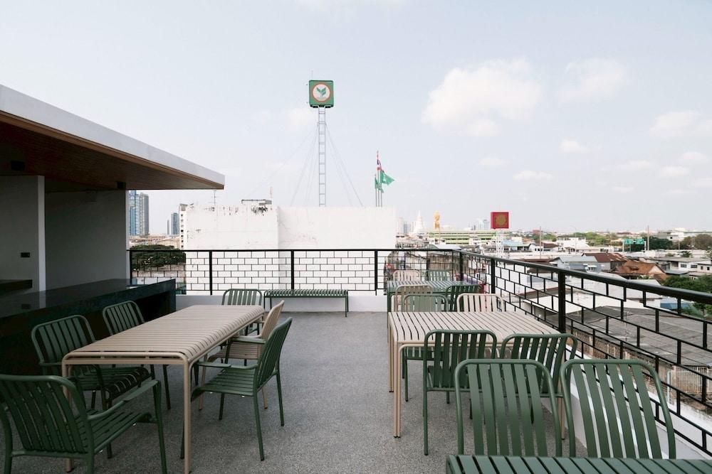 Krungthai Hostel Station - Tap to explore photos