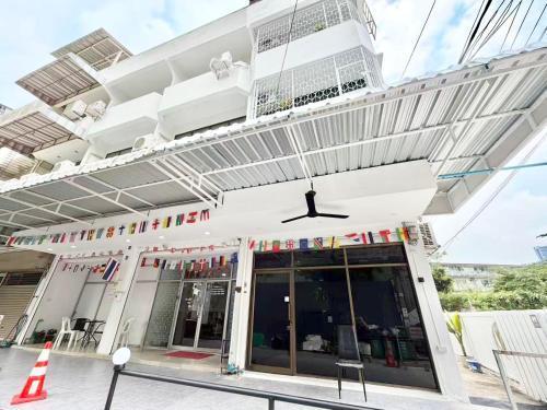 S Hostel sukhumvit48 Near Phrakanong BTS 2001