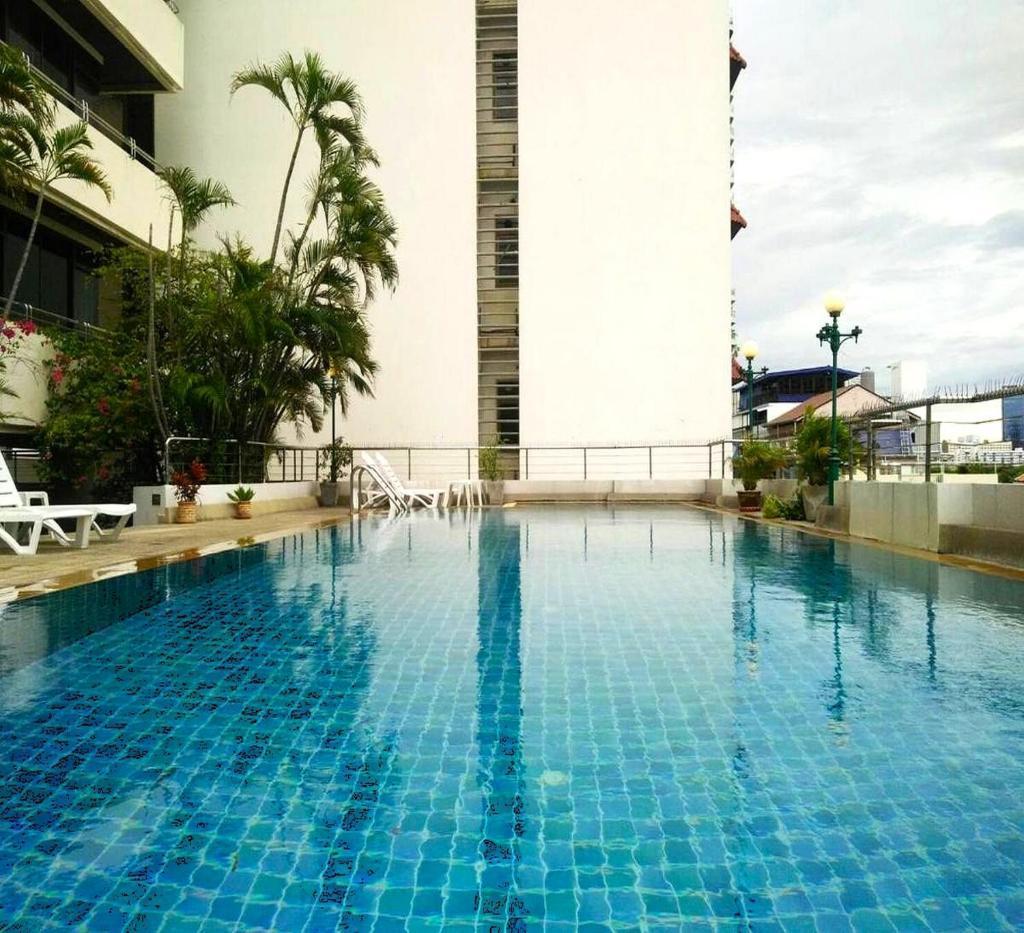 ATVR Juldis Tower Pratunam - Tap to explore photos