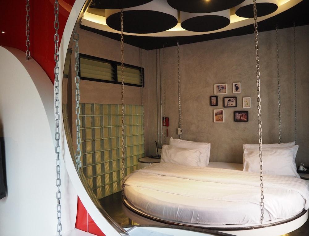 Jasaen Hotel Room Type - Deluxe Double E