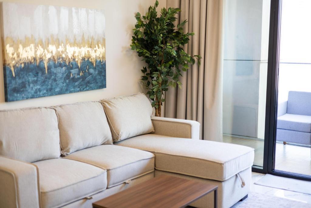 Spacious 1Bd Al Maryah Island - Tap to explore photos