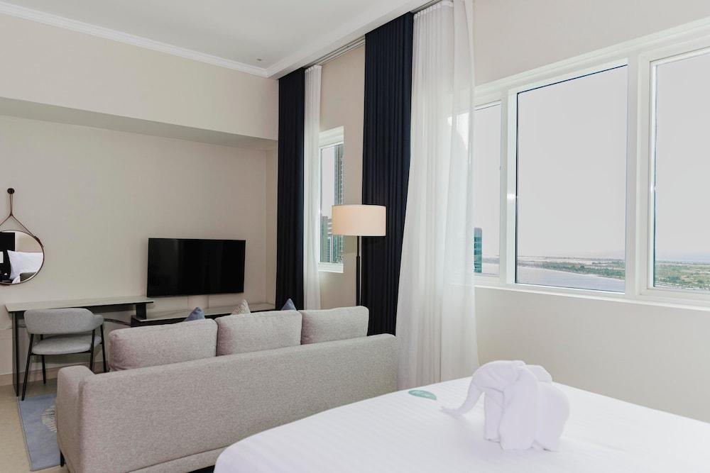 Jannah Executive Hotel Apartments Room Type - Studio Queen Sea View