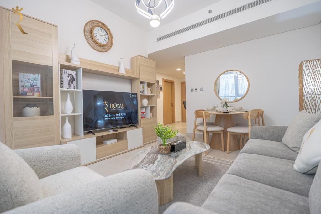 Stylish 2BR - City Chic Elegant Luxe Escape