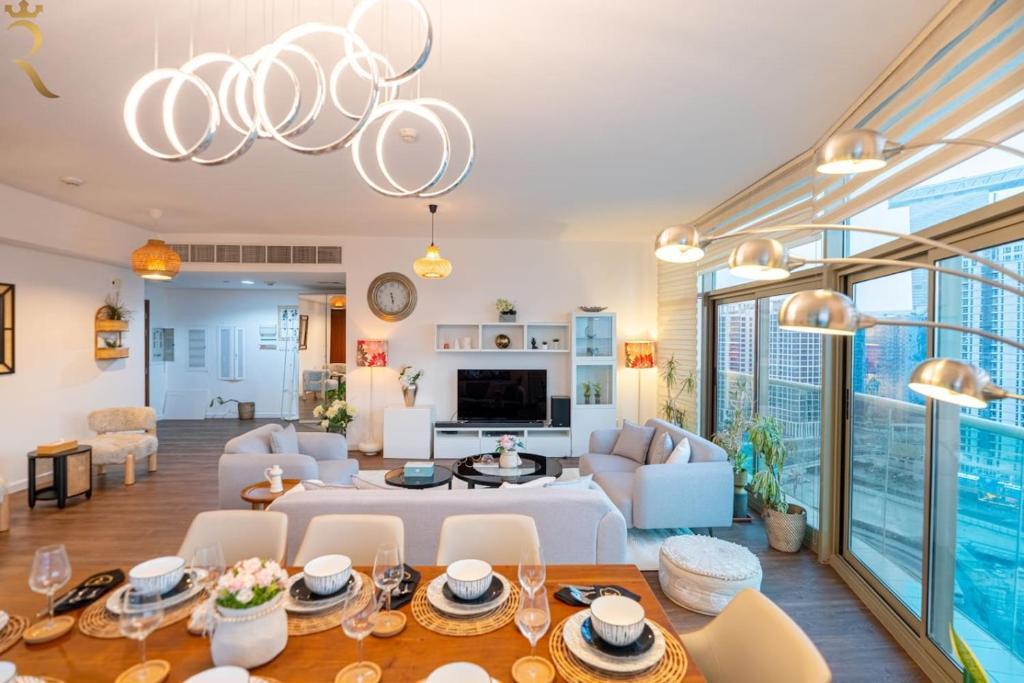 Elegant 3BR Family - Cozy Haven Escape
