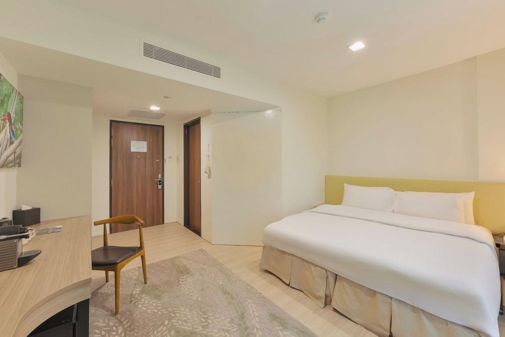 Changi Cove Room Type - Deluxe King Room