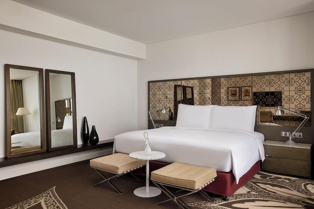 Conrad Abu Dhabi Etihad Towers Room Type - King Grand Premier Room Sea View Conrad Abu Dhabi Etihad Towers Room Type - King Grand Premier Room Sea View