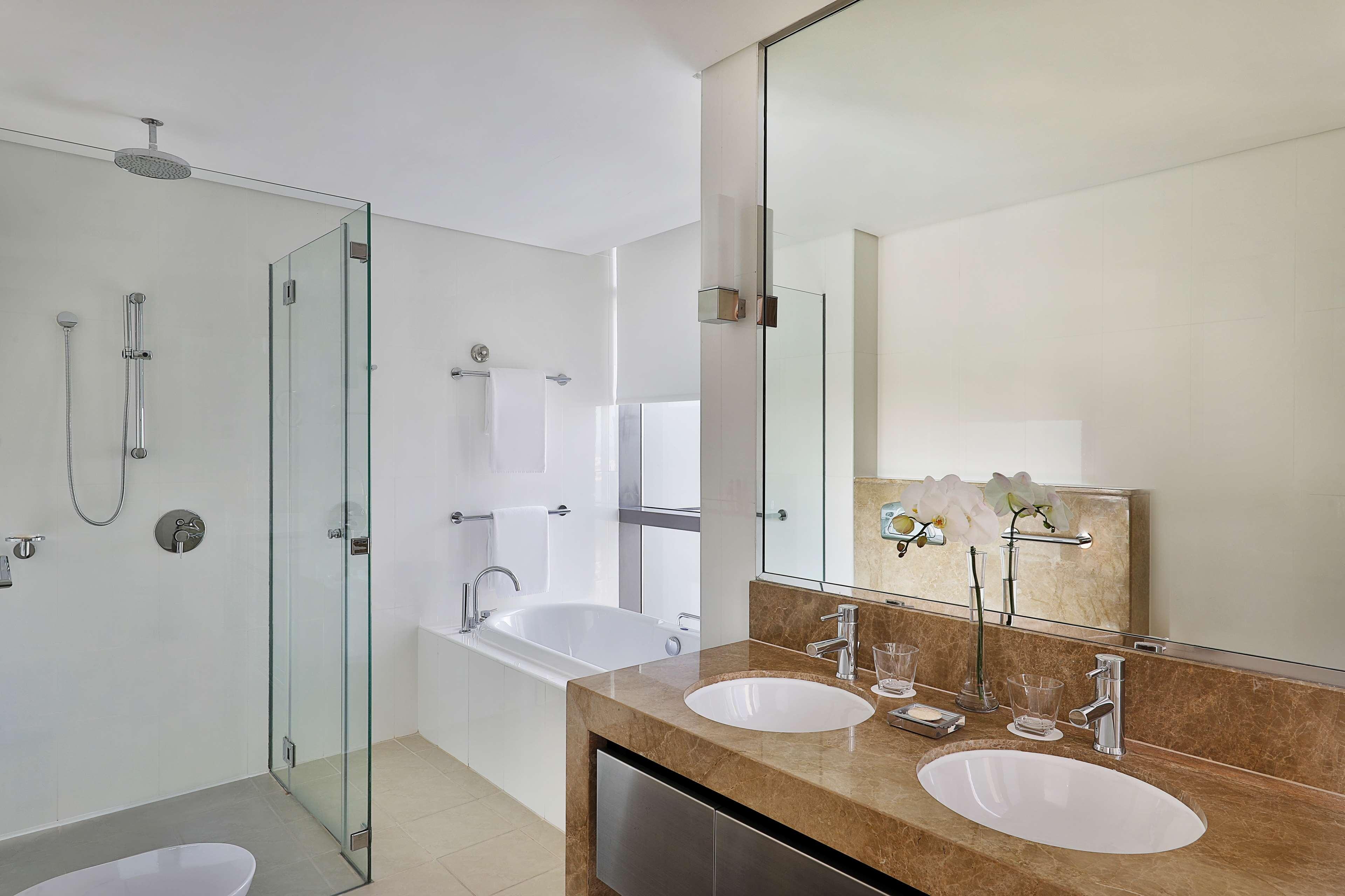 Conrad Abu Dhabi Etihad Towers Room Type - KING/QUEEN TWO BEDROOM APT