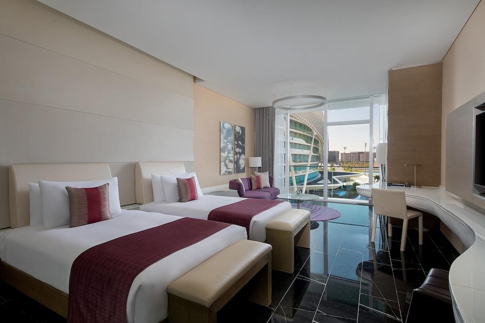 W Abu Dhabi - Yas Island Room Type - Premier Room, 1 Twin Bed, Balcony (View)