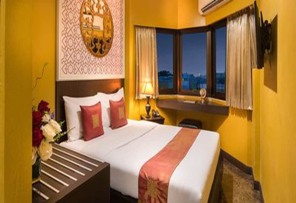 Khaosan Palace Hotel Room Type - Morroc Double Room