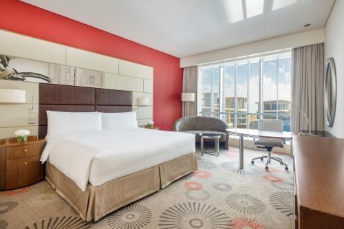Crowne Plaza Doha - The Business Park by IHG Room Type - Standard King Room