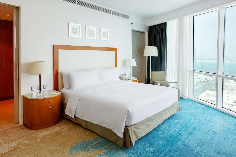 Hilton Doha Room Type - Deluxe Room, 1 King Bed, Sea View Hilton Doha Room Type - Deluxe Room, 1 King Bed, Sea View
