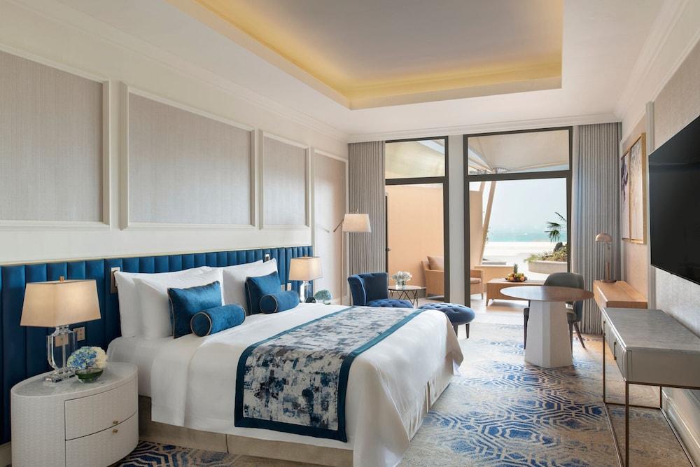The St. Regis Doha Room Type - Superior room, 1 King Bed