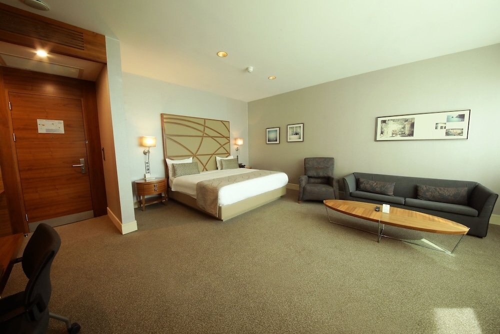 Cevahir Hotel Istanbul Asia Room Type - Junior Suite, Partial Sea View
