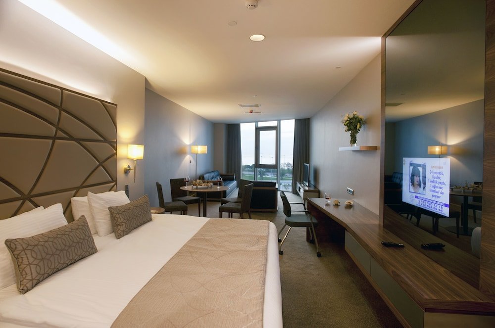 Cevahir Hotel Istanbul Asia Room Type - Grand Double Room, Sea View