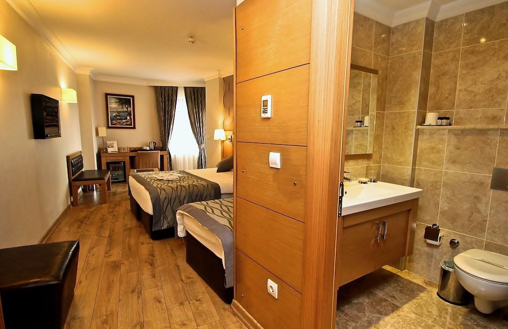 Levent Hotel Istanbul Room Type - Superior Triple Room
