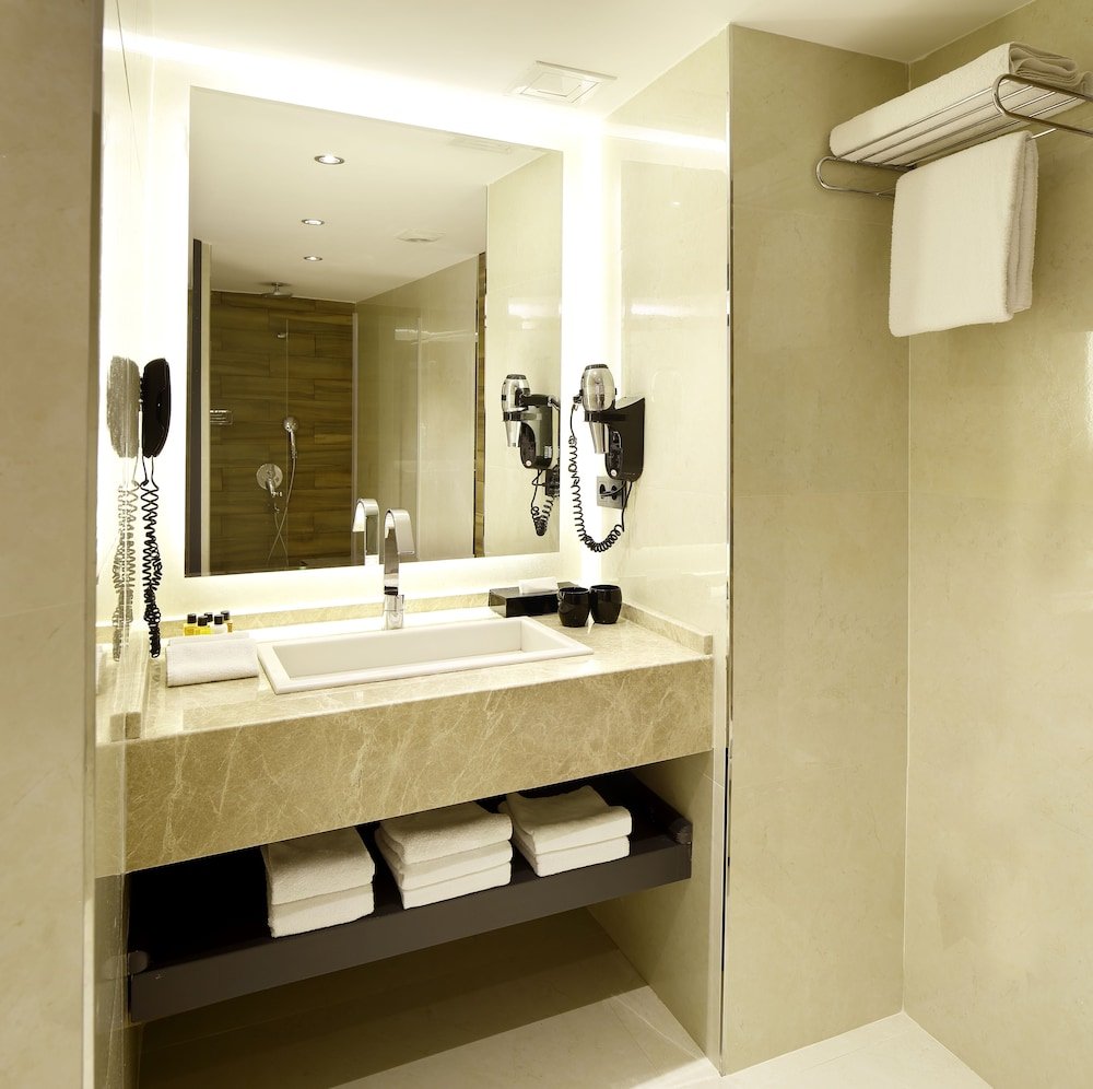 Zimmer Bosphorus Hotel Istanbul Price Address Reviews