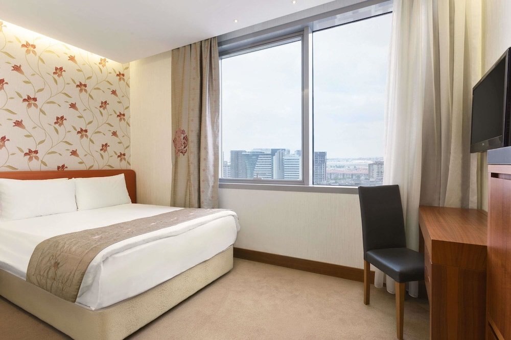 Ramada Hotel Suites By Wyndham Istanbul Atakoy Istanbul 1 3 1 2 6 4 1 Price Address Reviews