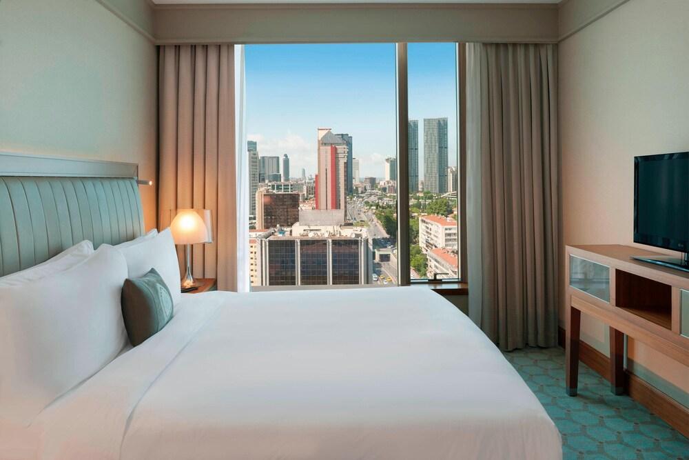 Renaissance Istanbul Polat Bosphorus Hotel by Marriott Room Type - Club Suite, 1 King Bed, City View (Corner) Renaissance Istanbul Polat Bosphorus Hotel by Marriott Room Type - Club Suite, 1 King Bed, City View (Corner)