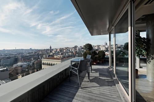 Witt Istanbul Suites - Tap to explore photos