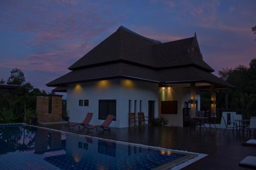 Leelawadee Garden Resort - Tap to explore photos