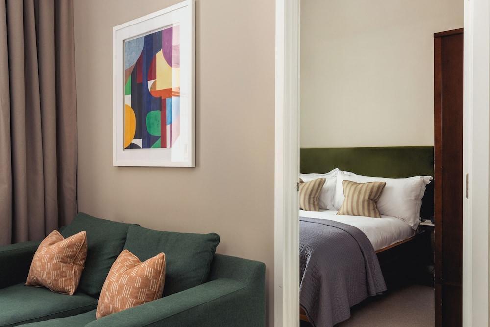 Native Hyde Park Room Type - One Bedroom Apartment