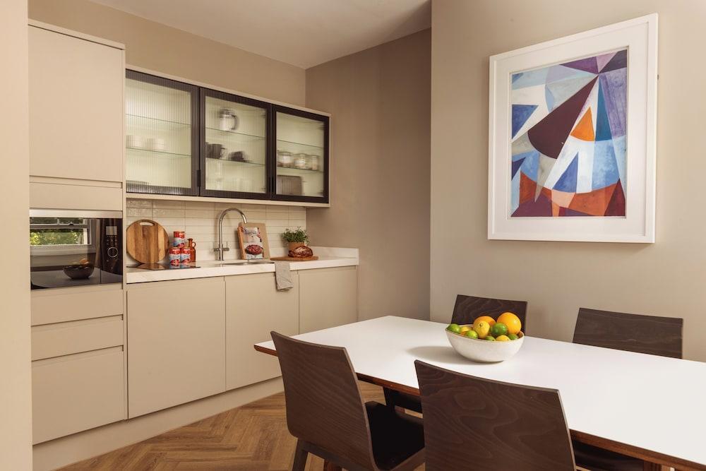 Native Hyde Park Room Type - Premium One Bedroom Apartment Native Hyde Park Room Type - Premium One Bedroom Apartment