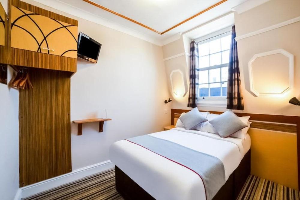 OYO Vegas Hotel Room Type - Standard Double Room