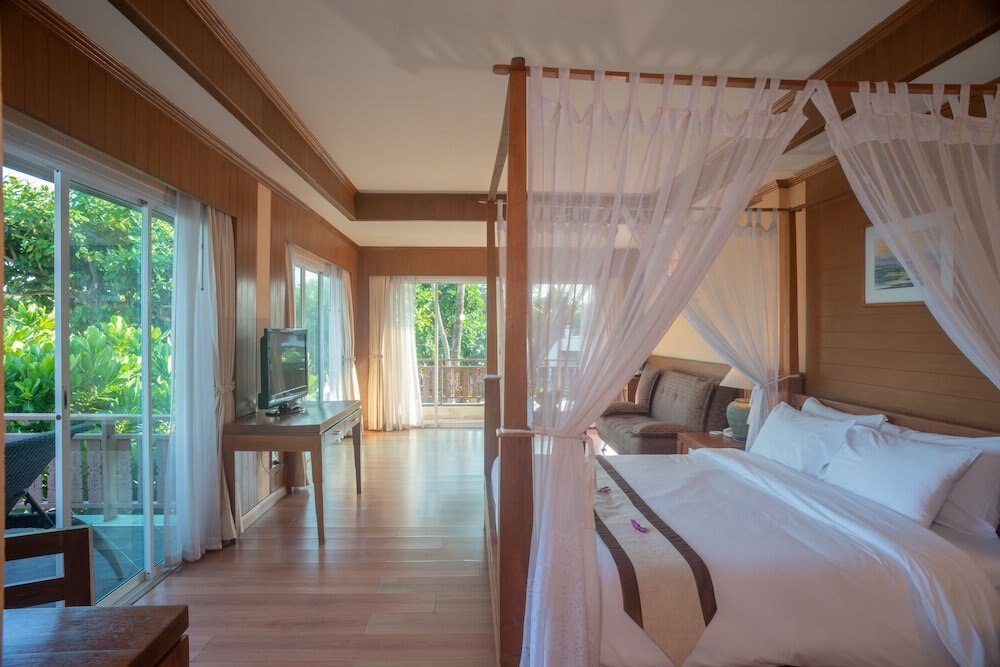 Aloha Resort Room Type - Grand Deluxe Suite Room