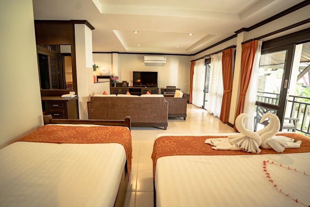 Am Samui Palace Room Type - Triple Suite Room