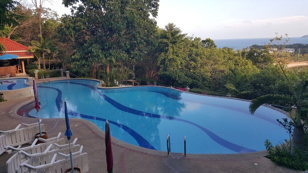 Baan Suan Sook Resort - Tap to explore photos