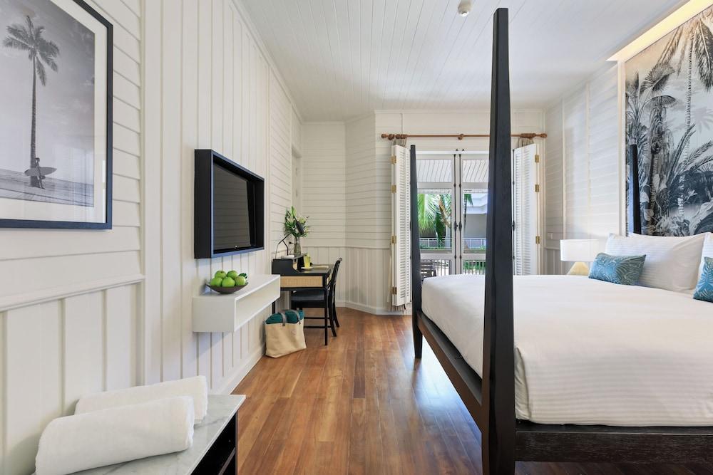 Outrigger Koh Samui Beach Resort Room Type - Superior Balcony 1 King