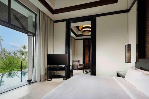 Banyan Tree Samui - Tap to explore photos