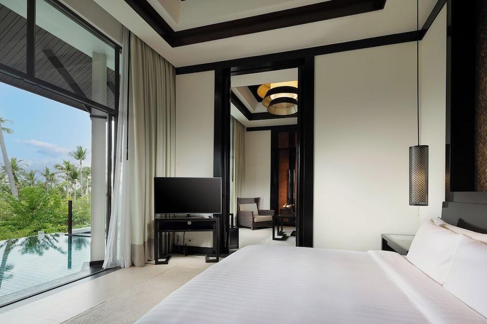 Banyan Tree Samui - Tap to explore photos