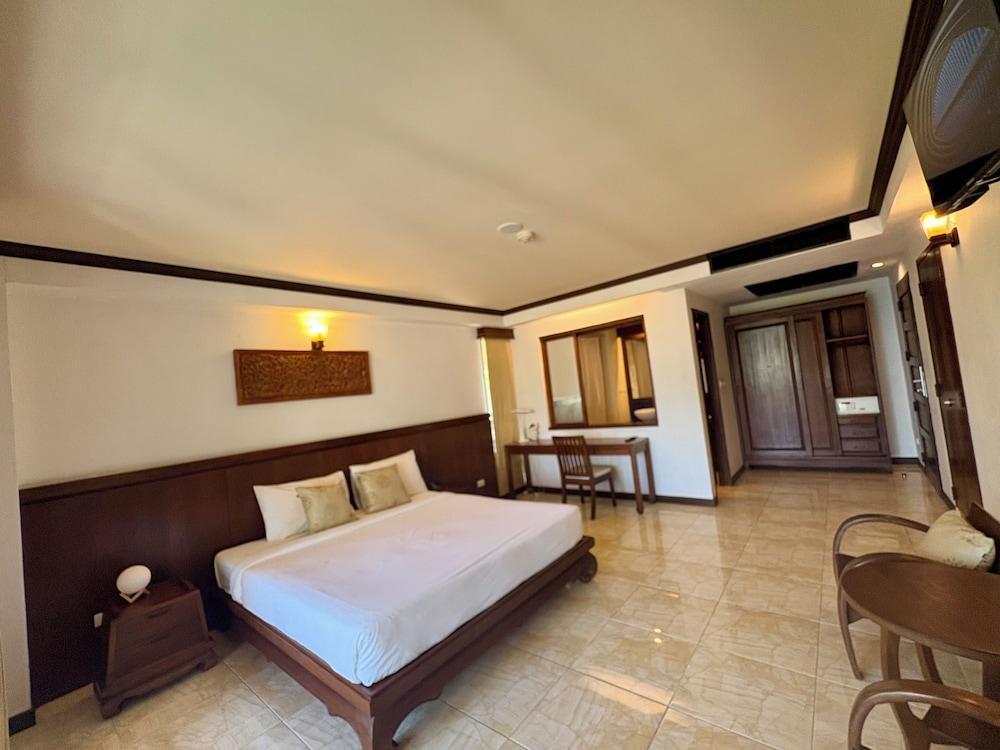ASTROCOCO beach resort by Coconut Beach Room Type - Standard Double Room, Garden View