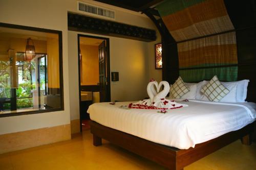 Samui Jasmine Resort - Tap to explore photos
