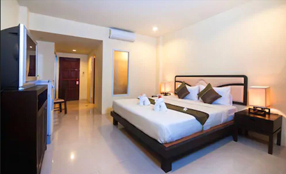 Lamai Buri Resort Room Type - Deluxe Double or Twin Room, 1 Double or 2 Twin Beds