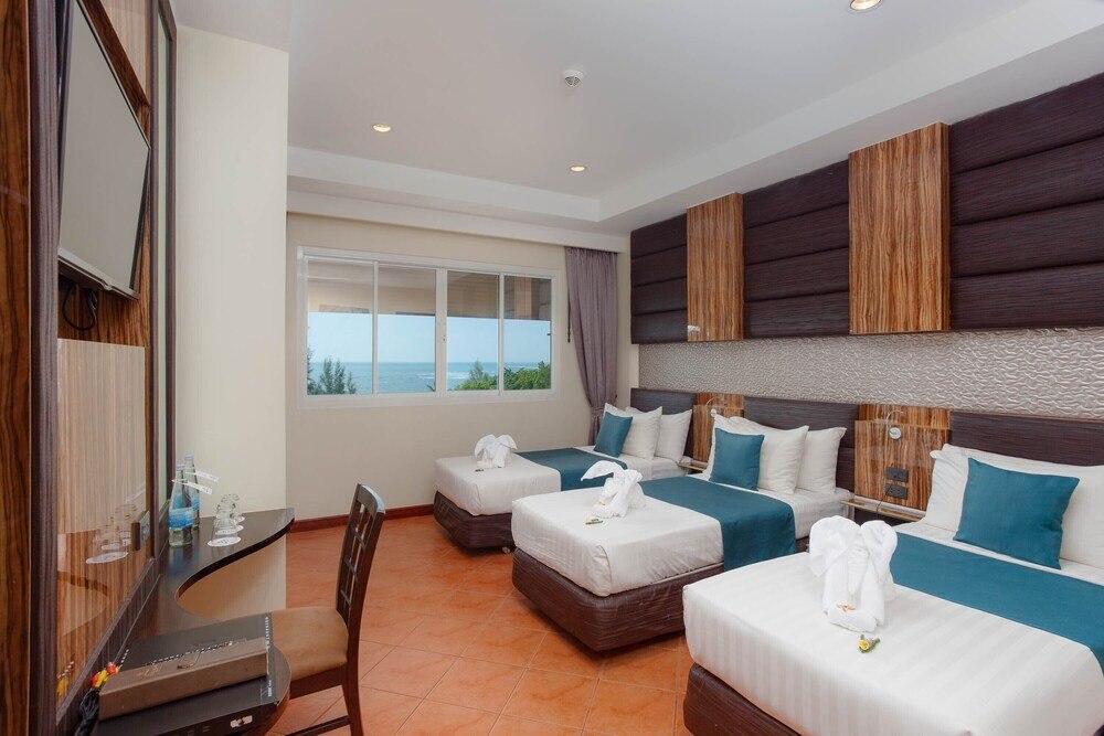 Royal Beach Boutique Resort & Spa Room Type - 2 Bedrooms Deluxe Family For 5 Person