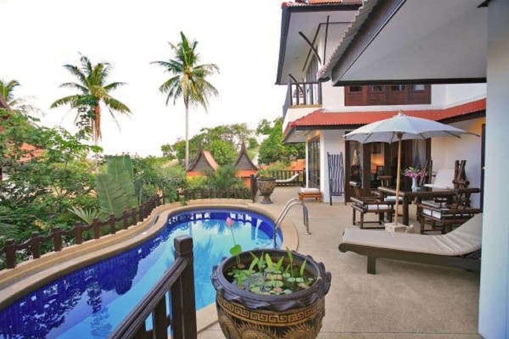 Paradise Island Estate Room Type - Luxury Villa, 3 Bedrooms, Private Pool, Partial Ocean View