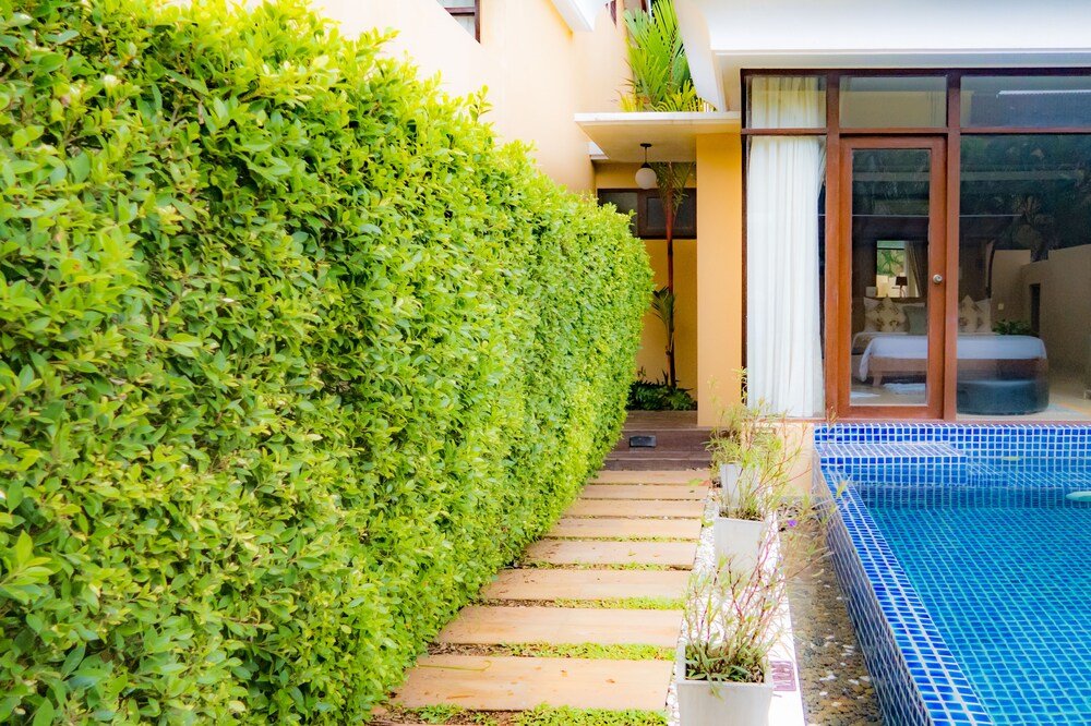 Pawanthorn Luxury Pool Villa Samui - Tap to explore photos