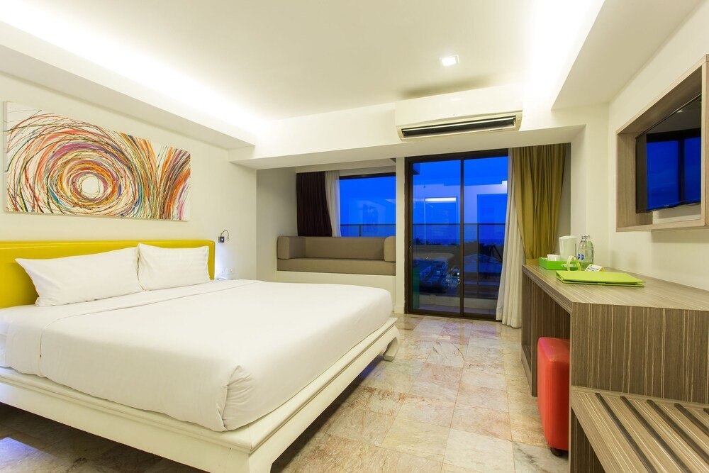 Samui Verticolor Room Type - Studio Suite, 1 King Bed