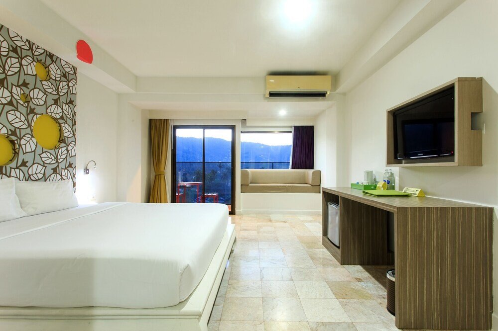 Samui Verticolor Room Type - Deluxe Studio