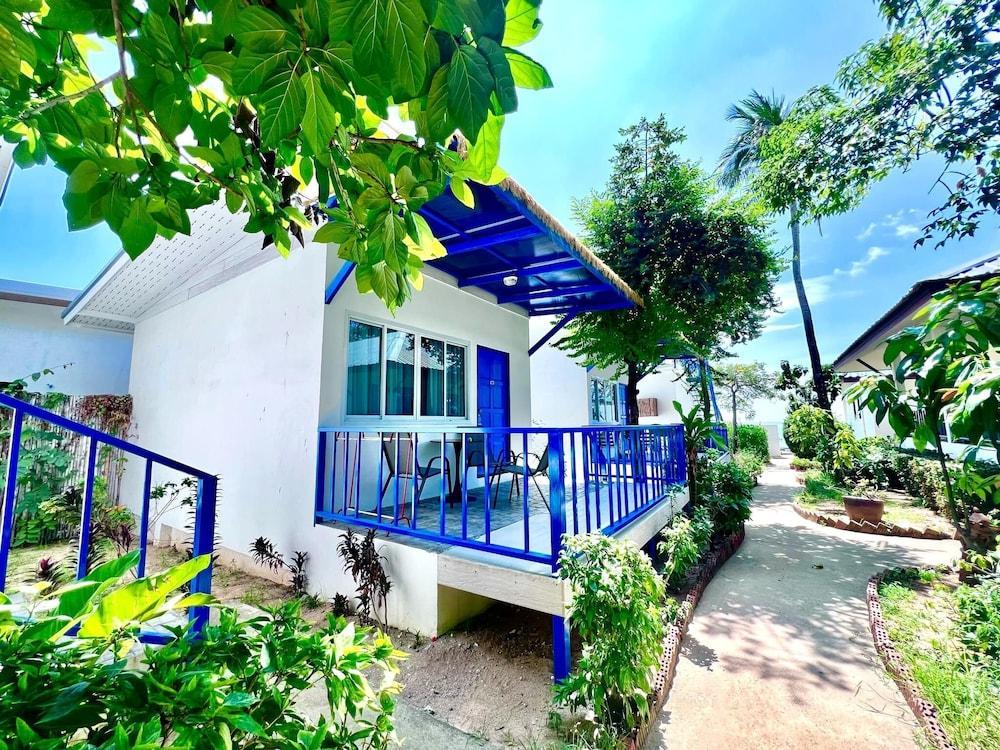 Three Trees Samui Resort - Sarocha Villa Room Type - Basic Triple Room, Multiple Beds, Garden View Three Trees Samui Resort - Sarocha Villa Room Type - Basic Triple Room, Multiple Beds, Garden View