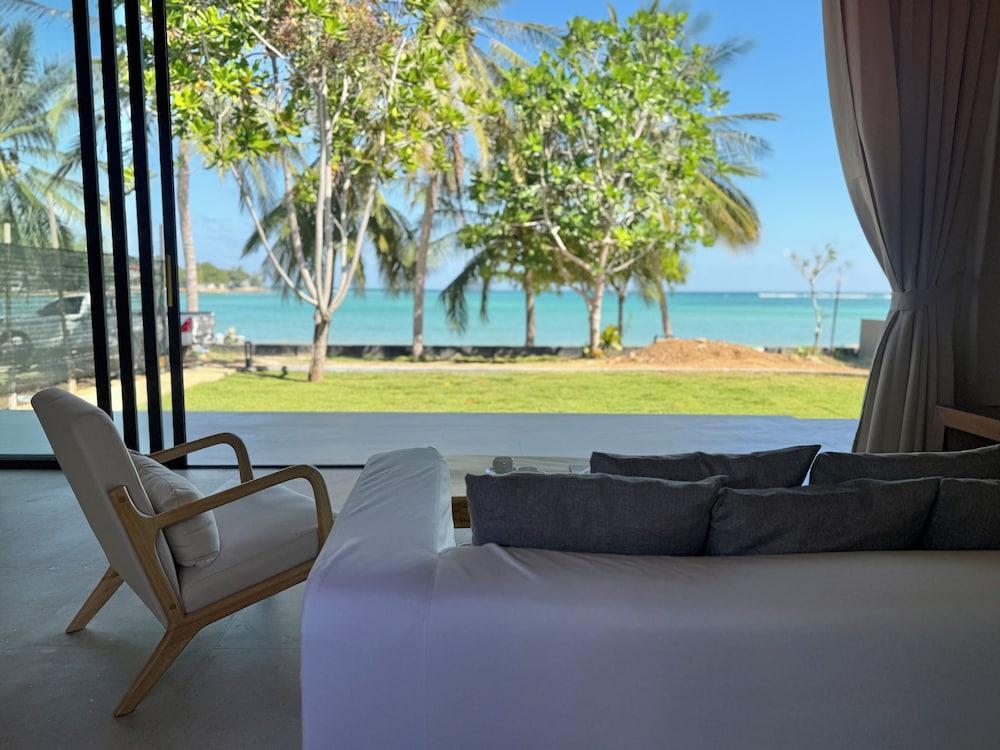 Samui Garden Home Hotel Room Type - 1 Bedroom Beach Front Villa