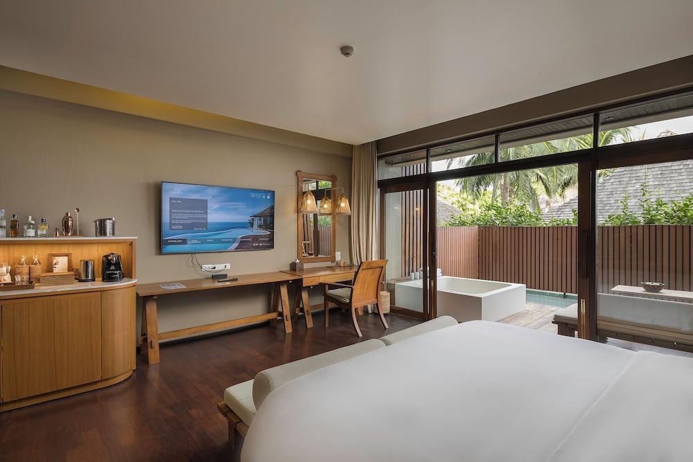 Silavadee Pool Spa Resort Room Type - Deluxe Room, Jetted Tub