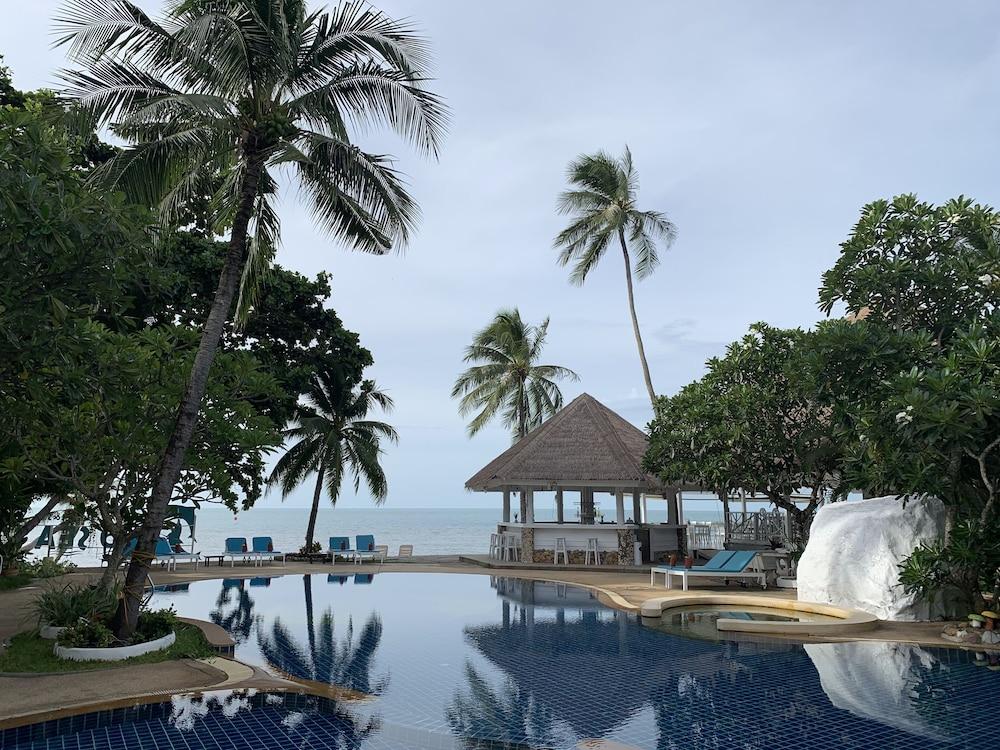 Sand Sea Beach Resort - Tap to explore photos
