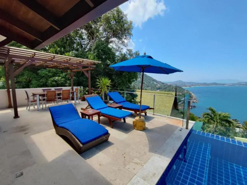 Sandalwood Luxury Villas - Tap to explore photos