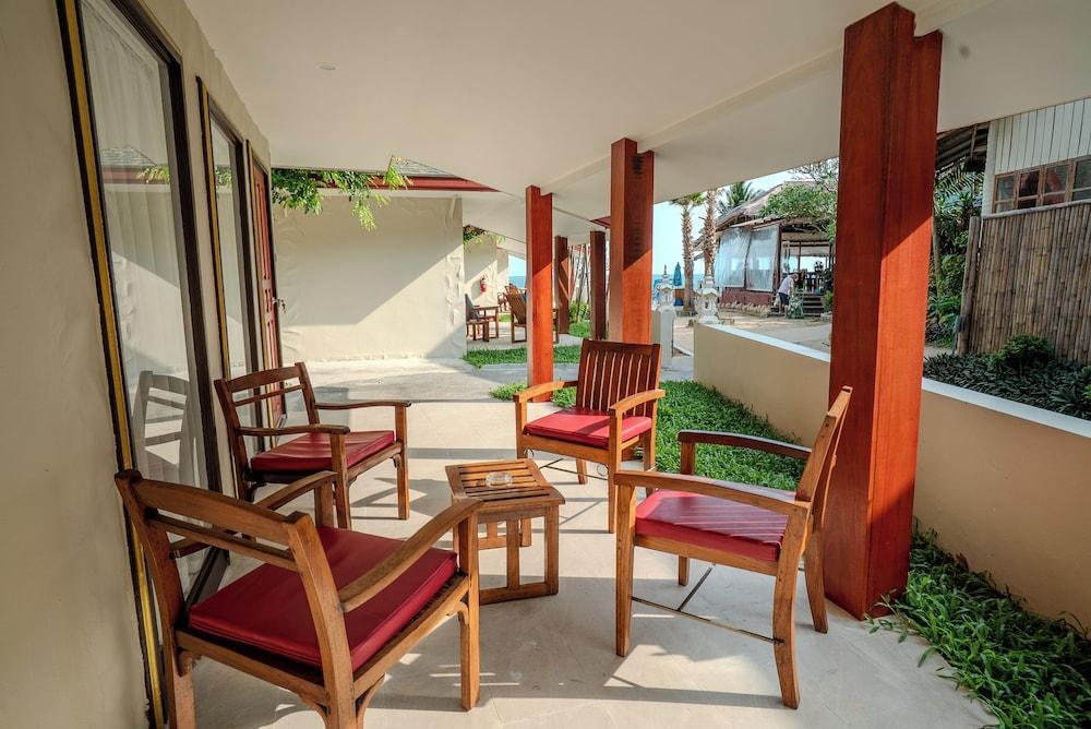 Crystal Bay Yacht Club Room Type - Beachside Family Crystal Bay Yacht Club Room Type - Beachside Family