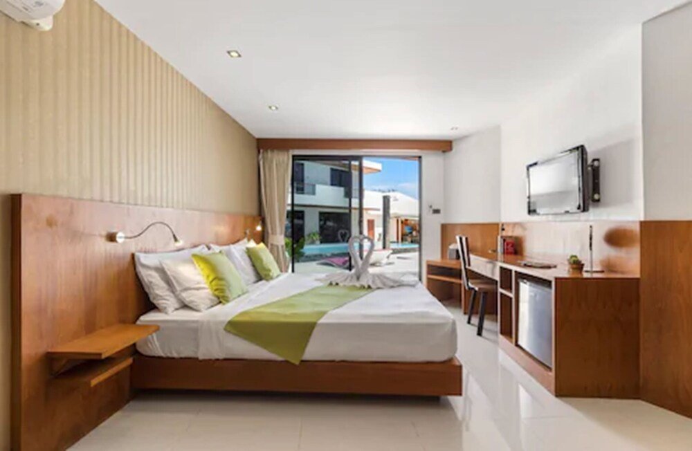 Beluga Boutique Hotel Room Type - Ground Floor room Pool/Seaview